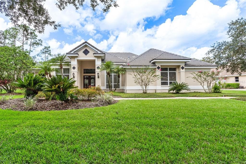 8902 MAGNOLIA CHASE CIRCLE TAMPA, FL 33647