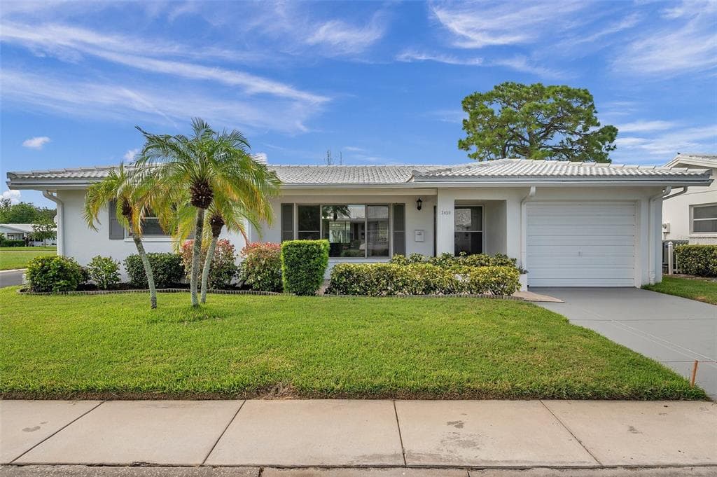 3450 101ST TERRACE N UNIT 4 PINELLAS PARK, FL 33782