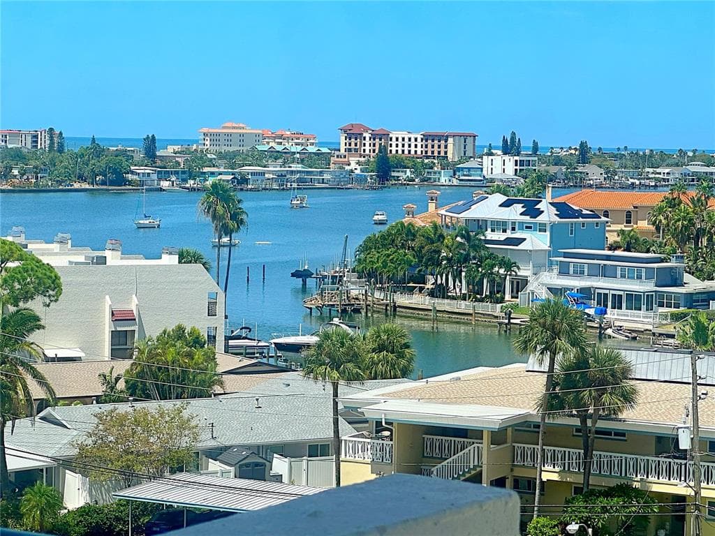 400 ISLAND WAY UNIT 706 CLEARWATER, FL 33767