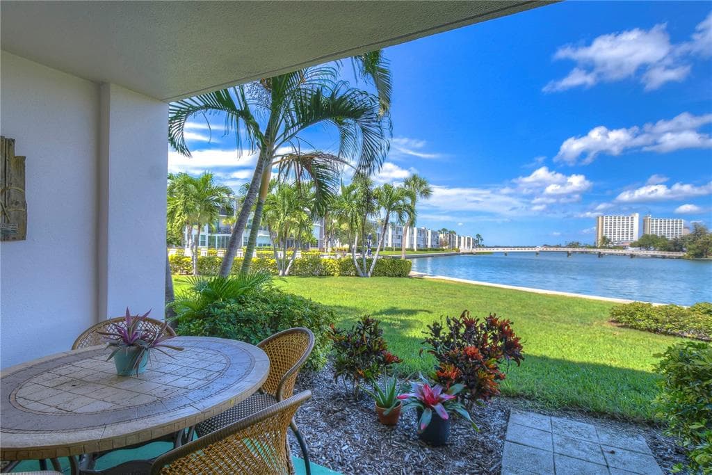 7401 BAY ISLAND DRIVE S UNIT 135 SOUTH PASADENA, FL 33707