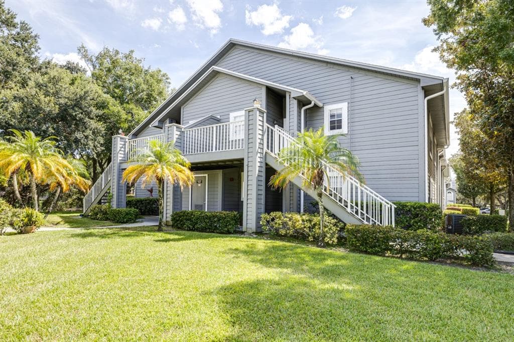 11847 SKYLAKE PLACE UNIT D TAMPA, FL 33617