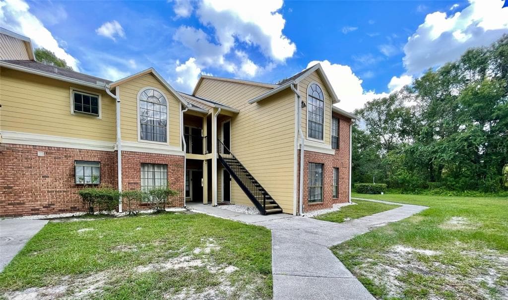 8742 MALLARD RESERVE DRIVE UNIT 101 TAMPA, FL 33614