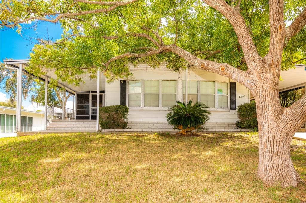 8747 HIGHPOINT BOULEVARD BROOKSVILLE, FL 34613