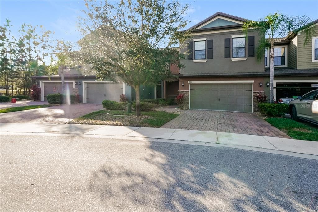 17265 OLD TOBACCO ROAD LUTZ, FL 33558