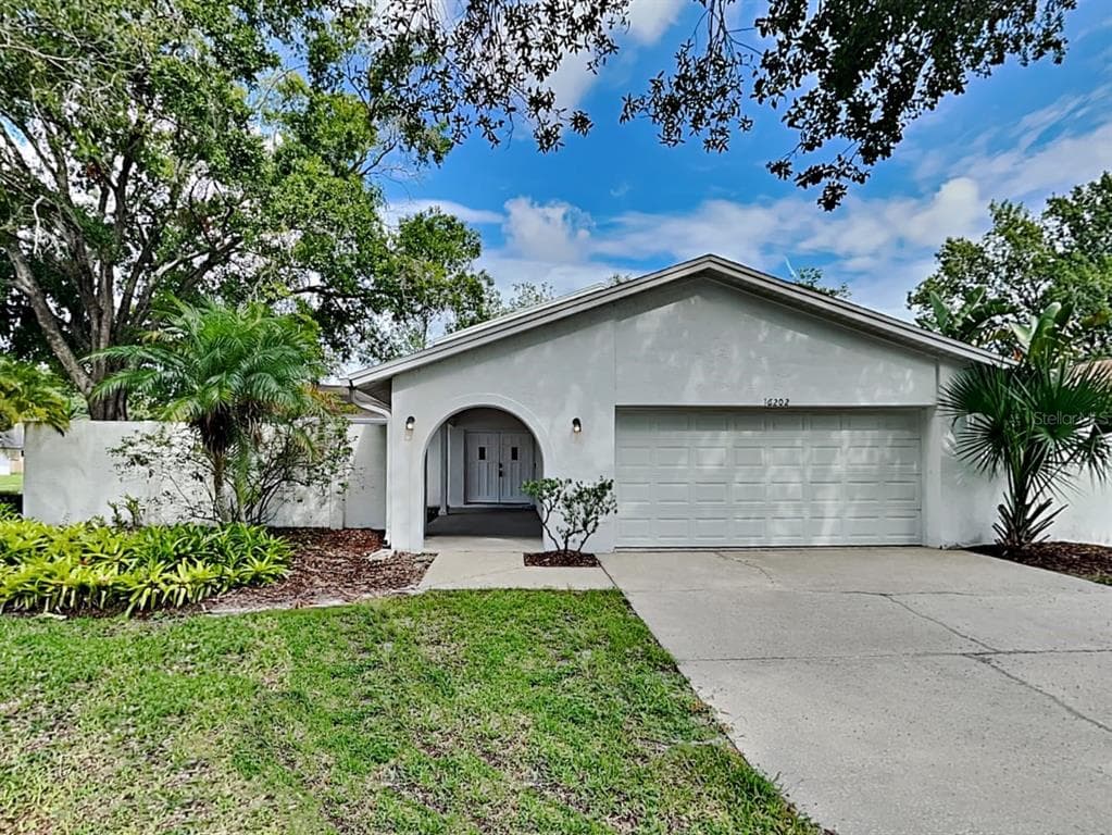 13418 BELLINGHAM DRIVE TAMPA, FL 33625