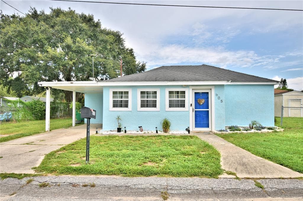 605 HIGHLANDS AVENUE DUNDEE, FL 33838