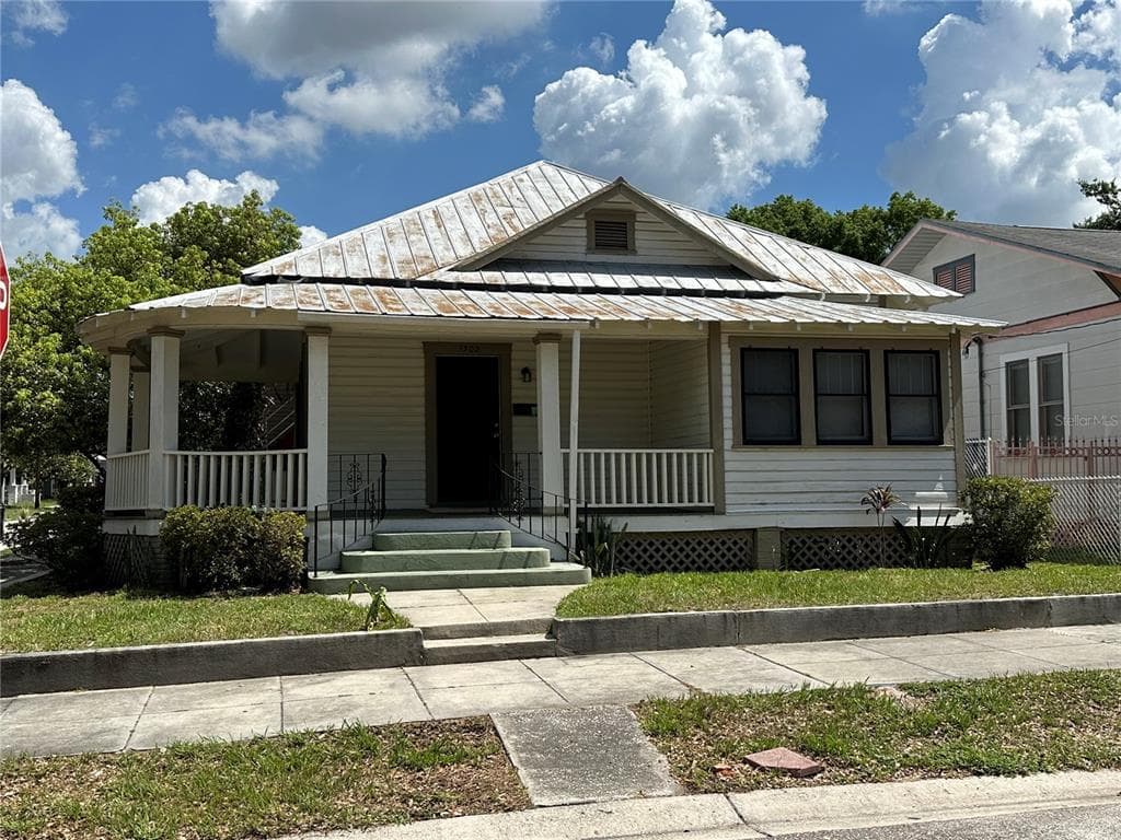 1302 E 18TH AVENUE TAMPA, FL 33605