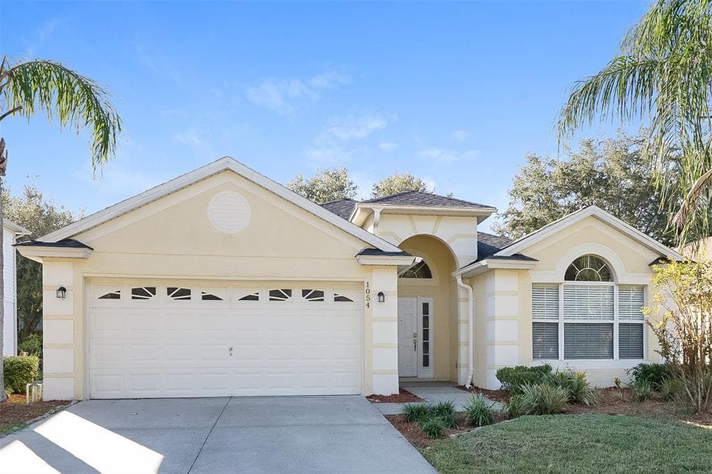 1054 MAYFAIR STREET EUSTIS, FL 32726