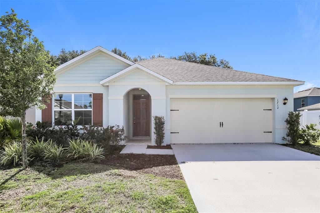 1712 POINT O WOODS COURT MOUNT DORA, FL 32757