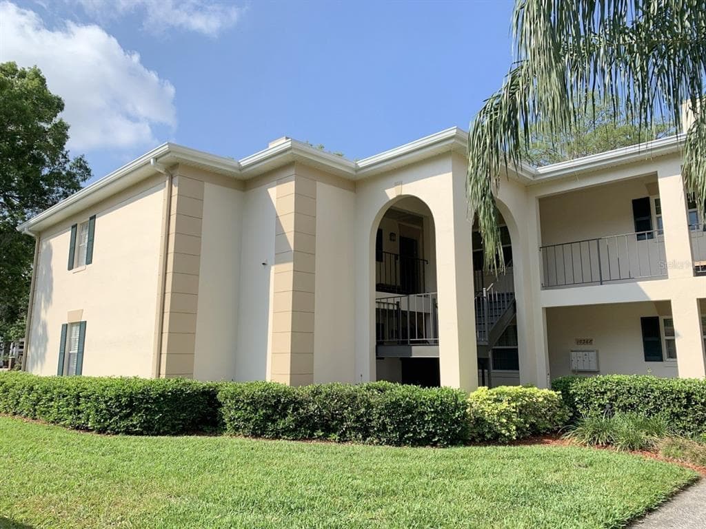 10368 CARROLLWOOD LANE UNIT 234 TAMPA, FL 33618