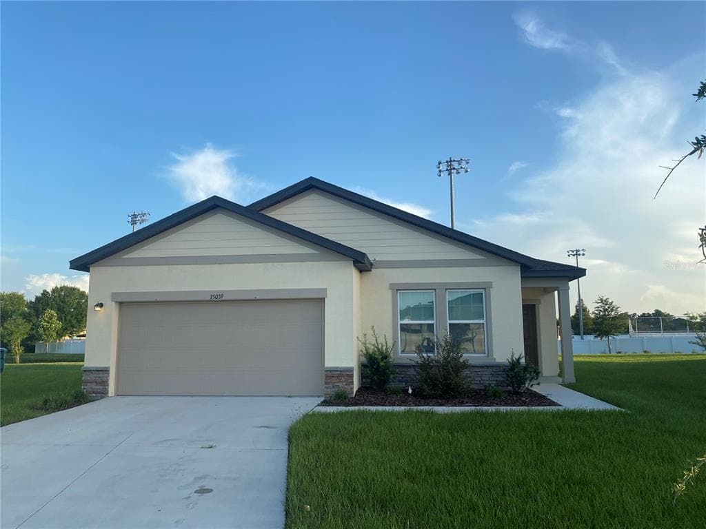 35039 DAISY MEADOW LOOP ZEPHYRHILLS, FL 33541