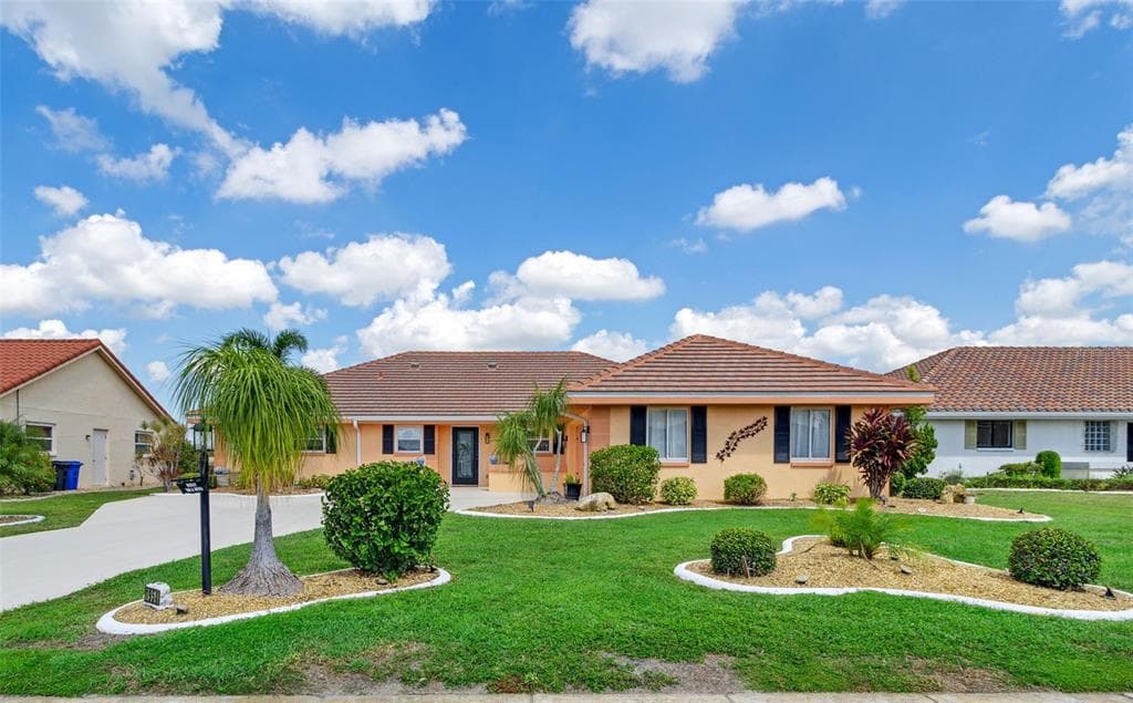 1958 WOLF LAUREL DRIVE SUN CITY CENTER, FL 33573