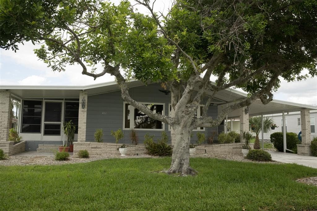 401 MADONNA NORTH PORT, FL 34287
