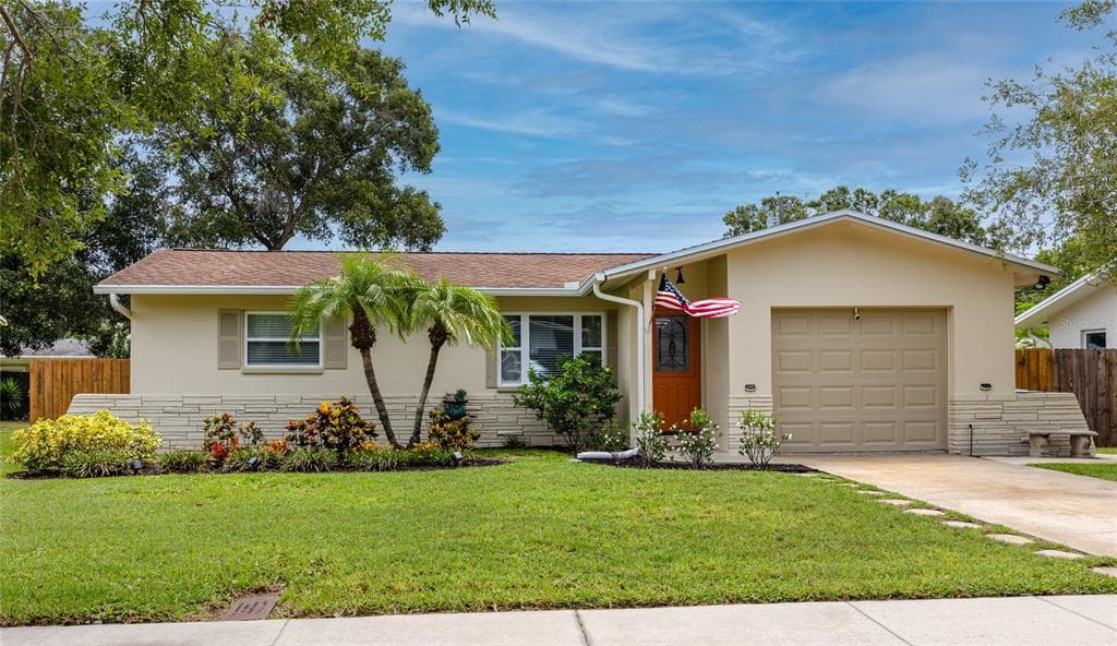 420 CORK STREET LARGO, FL 33770
