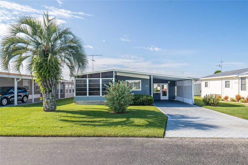 36702 DINA DRIVE ZEPHYRHILLS, FL 33542