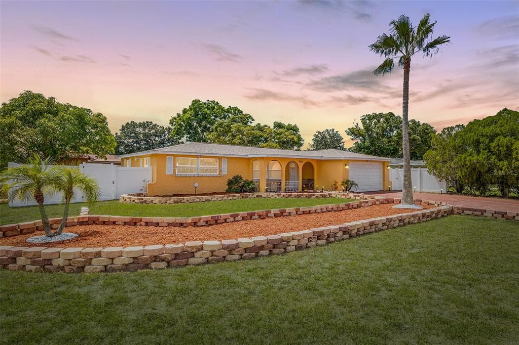 5001 SCHOOL ROAD NEW PORT RICHEY, FL 34653