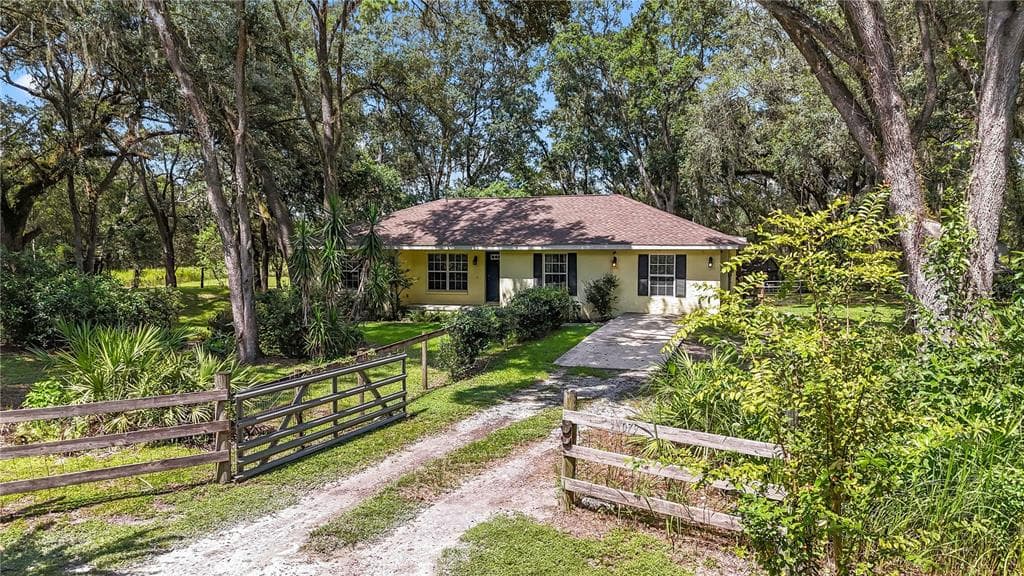 36079 BUTTERNUT DRIVE WEBSTER, FL 33597