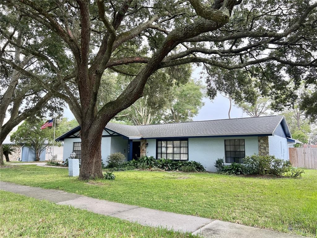 9218 KNIGHTS BRANCH STREET TEMPLE TERRACE, FL 33637