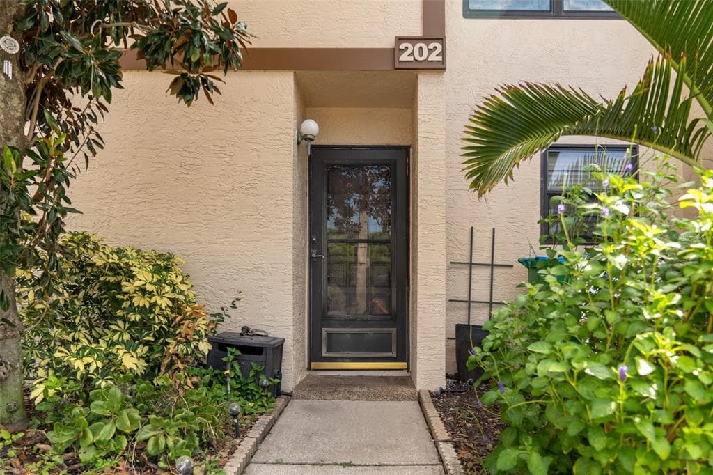 9209 SEMINOLE BOULEVARD UNIT 202
