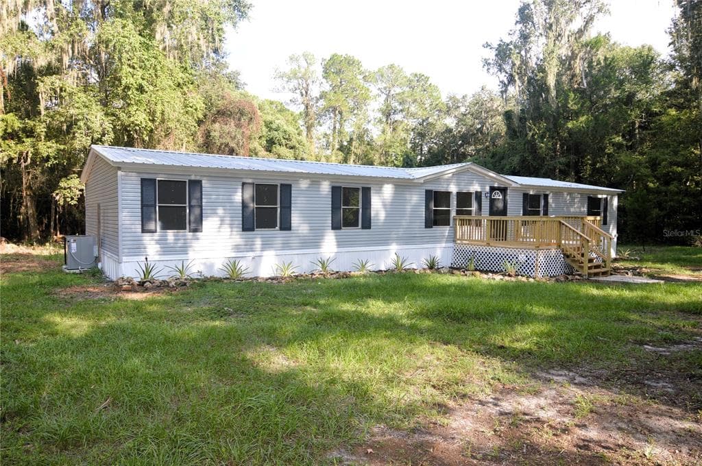 12115 CR 681 WEBSTER, FL 33597