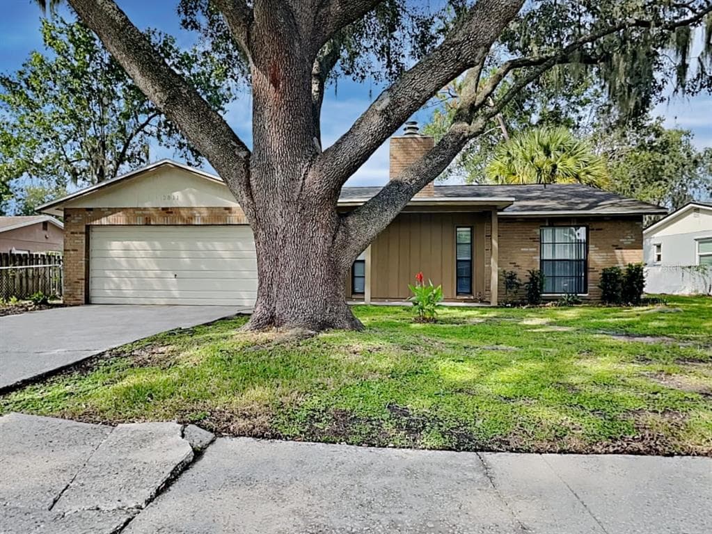 3811 SOUTHVIEW DRIVE BRANDON, FL 33511