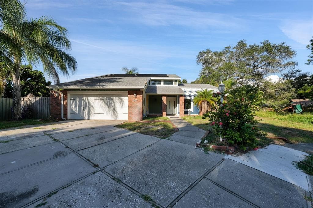 40 KINDALL CIRCLE PALM HARBOR, FL 34683