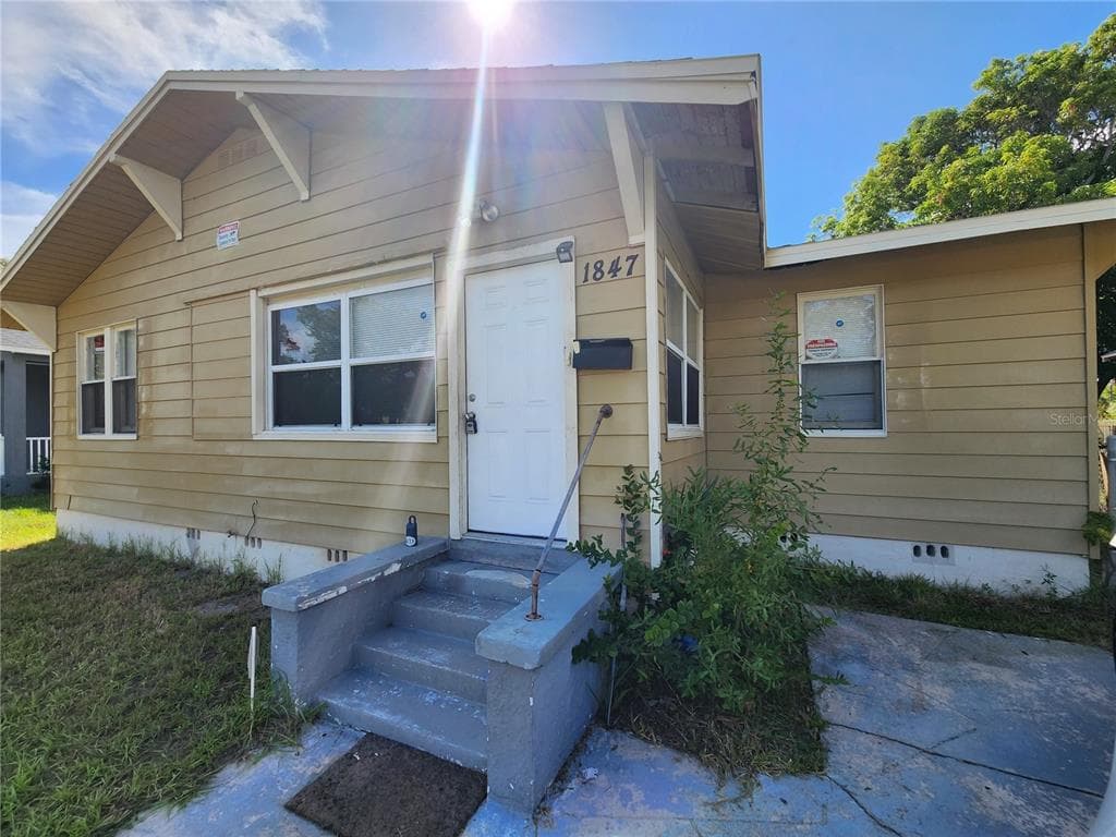 1847 19TH STREET S ST PETERSBURG, FL 33712