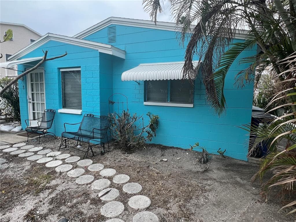 40 82ND AVENUE TREASURE ISLAND, FL 33706