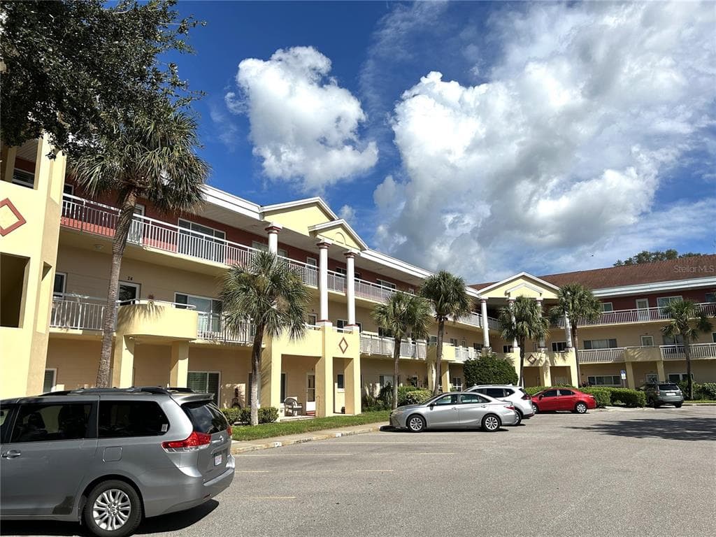 2021 SHANGRILA DRIVE UNIT 44 CLEARWATER, FL 33763