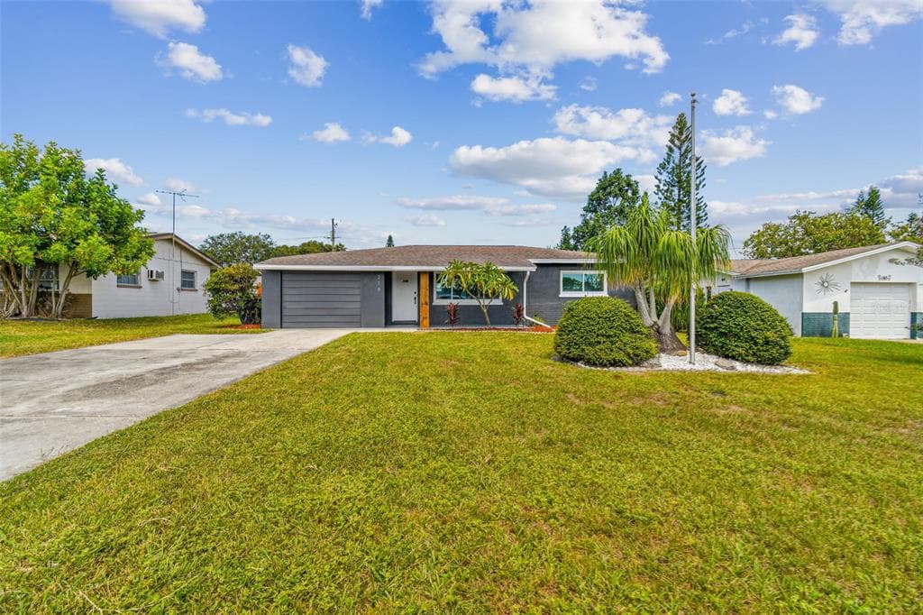 216 16TH AVENUE SW LARGO, FL 33770