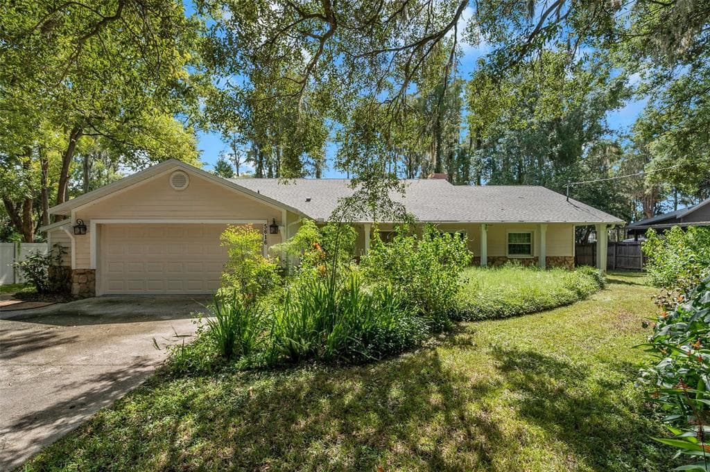 5616 HALF MOON LAKE ROAD TAMPA, FL 33625