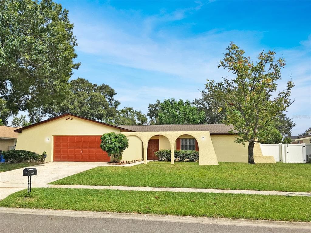 15819 DEEP CREEK LANE TAMPA, FL 33624