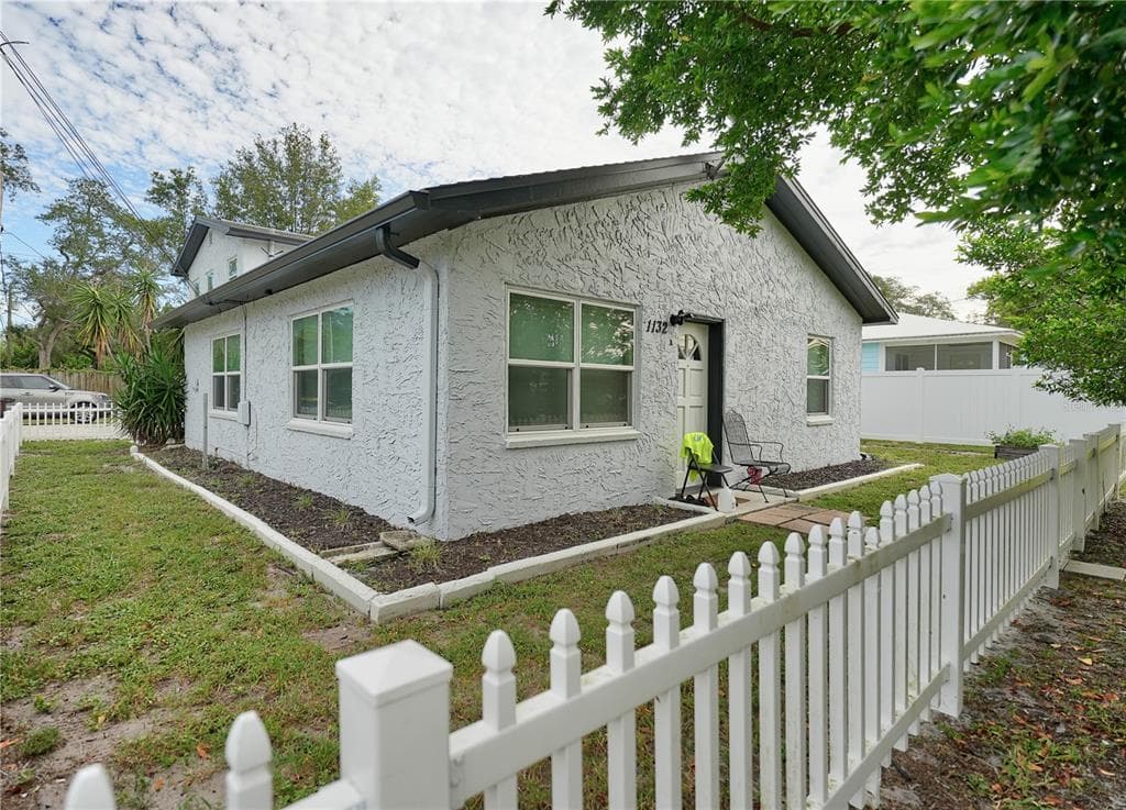 1132 BELLEAIR ROAD CLEARWATER, FL 33756