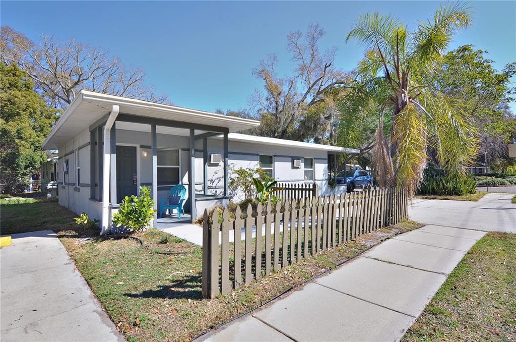 914 HART STREET UNIT A CLEARWATER, FL 33755