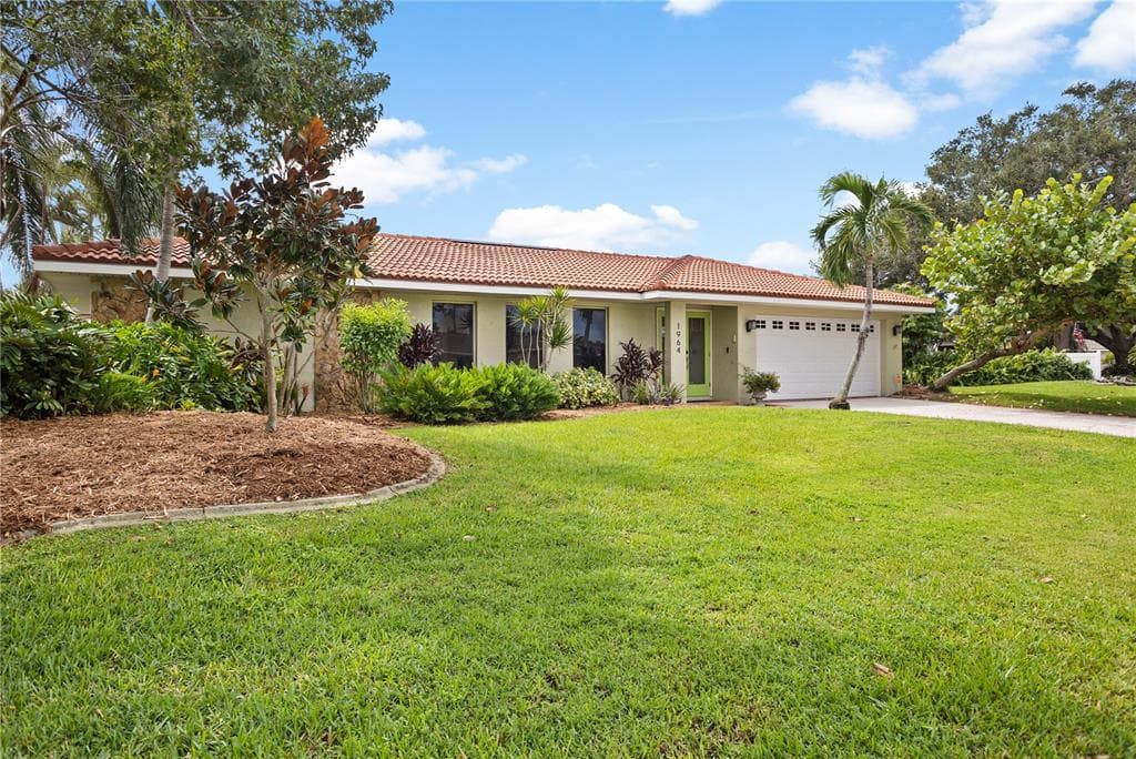 1964 TANGLEWOOD DRIVE NE