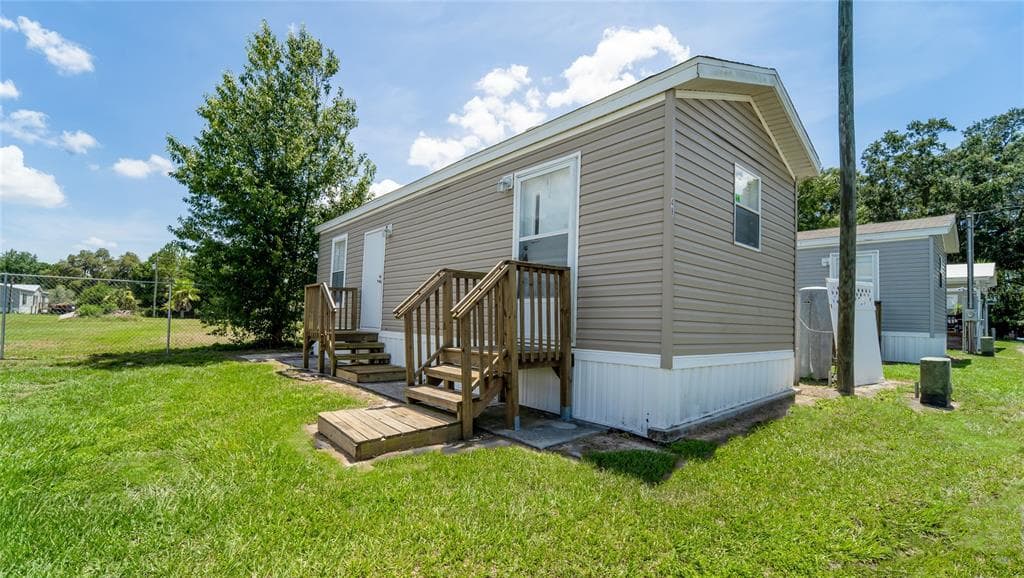 6991 FORT KING ROAD UNIT 44 ZEPHYRHILLS, FL 33541