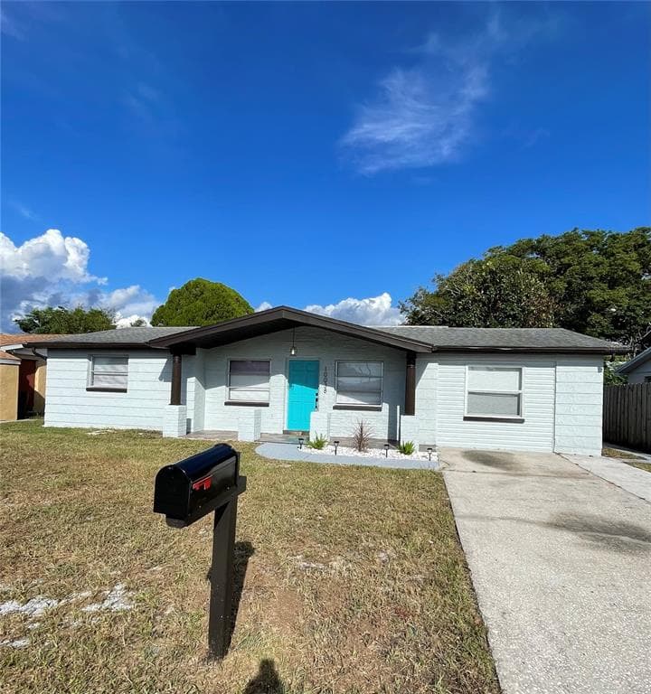 10038 VINEYARD LN PORT RICHEY, FL 34668