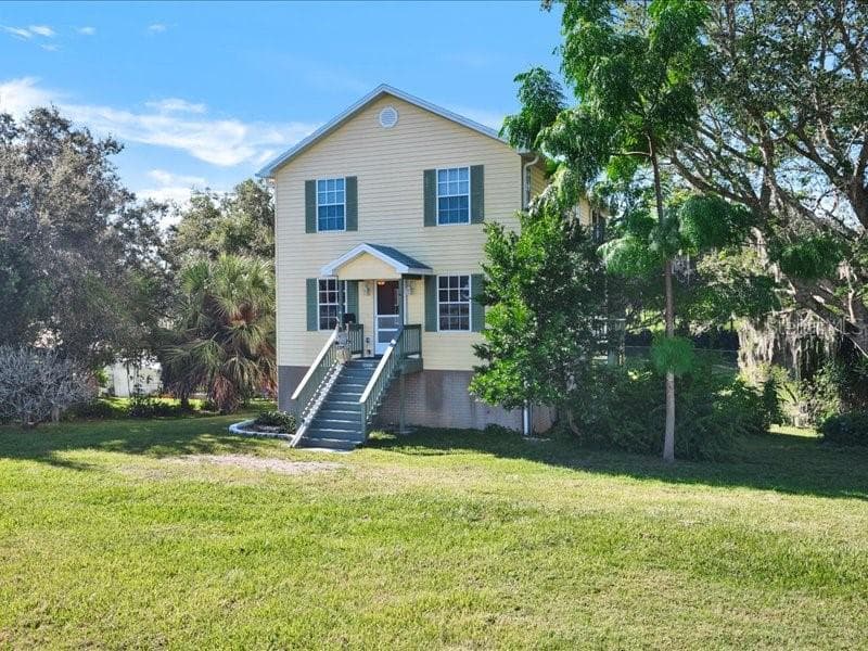 32938 MICHIGAN AVENUE SAN ANTONIO, FL 33576