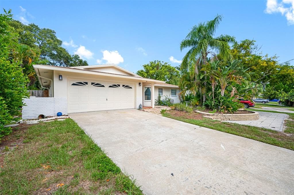 2142 BELL CHEER DRIVE CLEARWATER, FL 33764