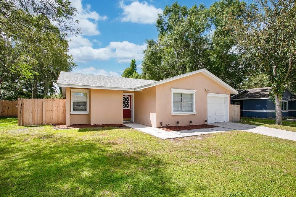 1309 PERIWINKLE COURT LAKELAND, FL 33811