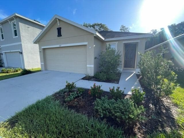 5217 HILLSIDE MEADOW PLACE TAMPA, FL 33610