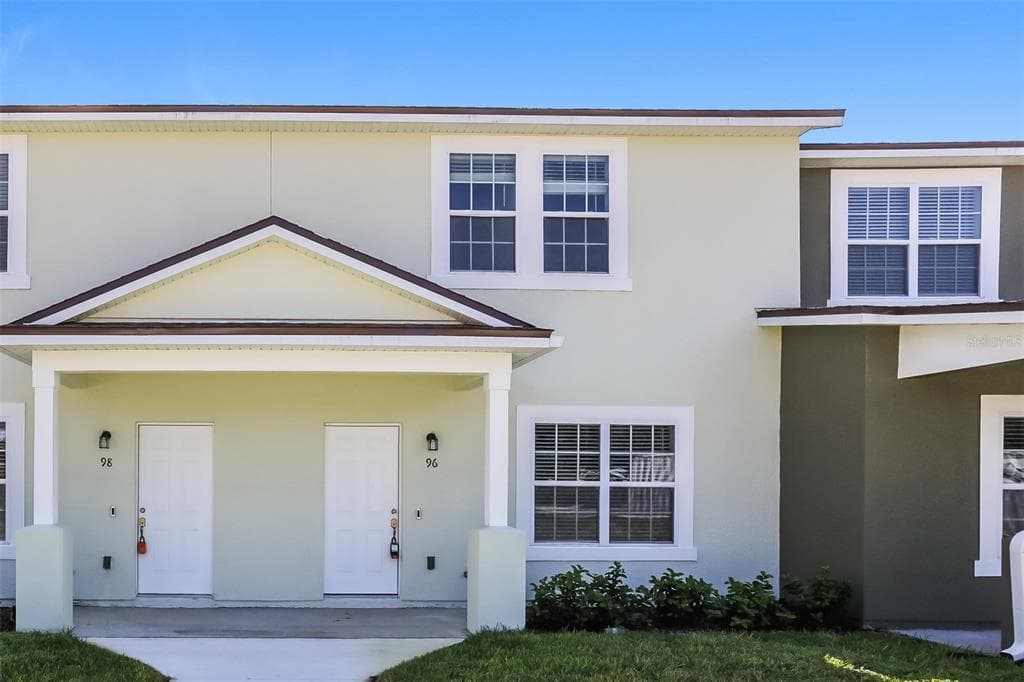 96 ELEVEN OAKS CIRCLE EUSTIS, FL 32726