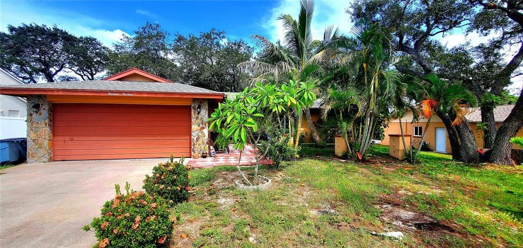 1414 GULF ROAD TARPON SPRINGS, FL 34689