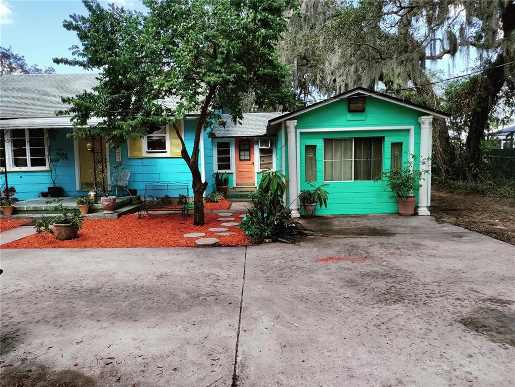 10925 50TH AVENUE N ST PETERSBURG, FL 33708