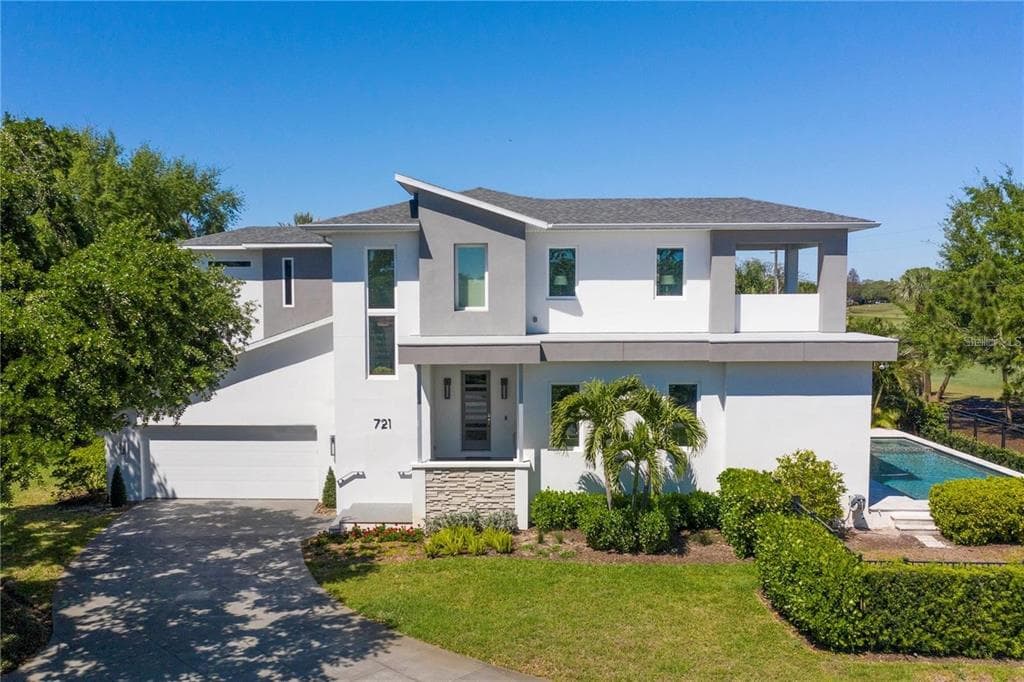 721 MONTEREY BOULEVARD NE ST PETERSBURG, FL 33704
