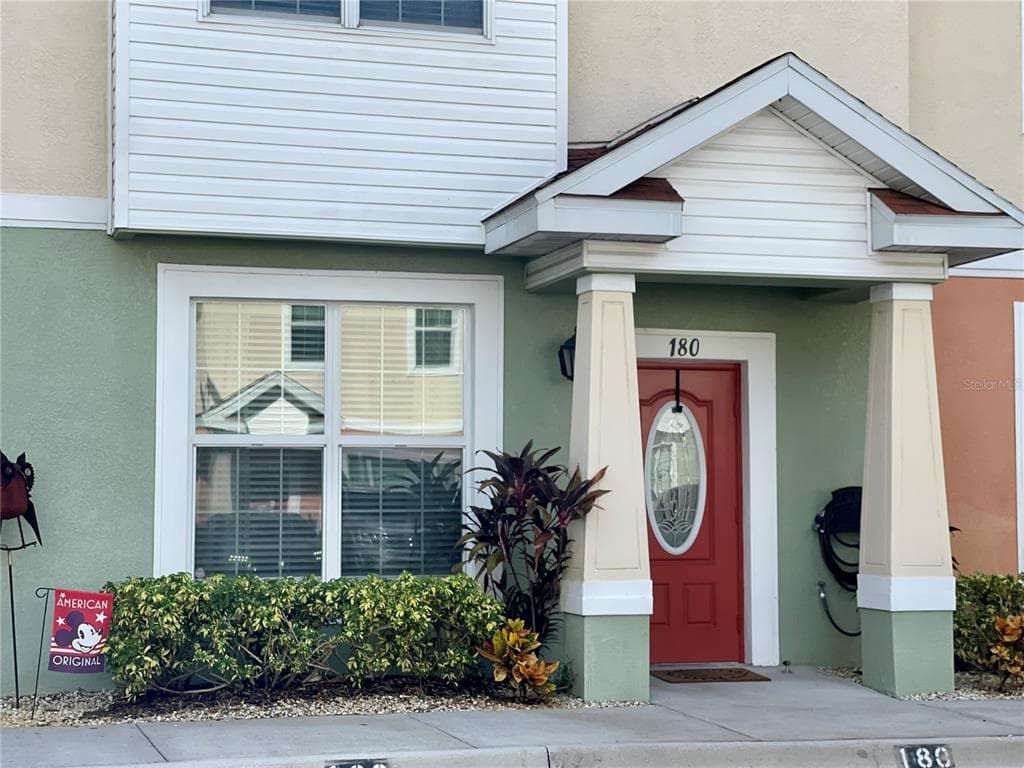 180 ALEXANDER WOODS DRIVE PLANT CITY, FL 33563