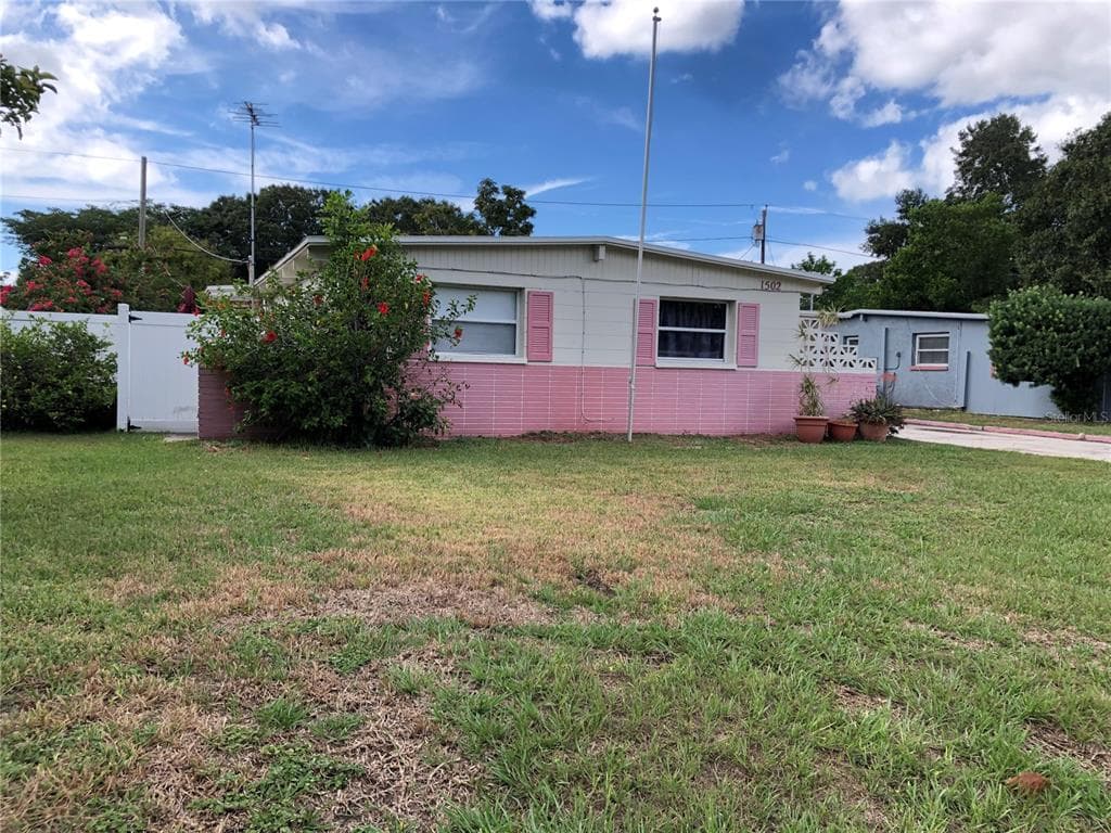 1502 CHANDLER AVENUE CLEARWATER, FL 33755