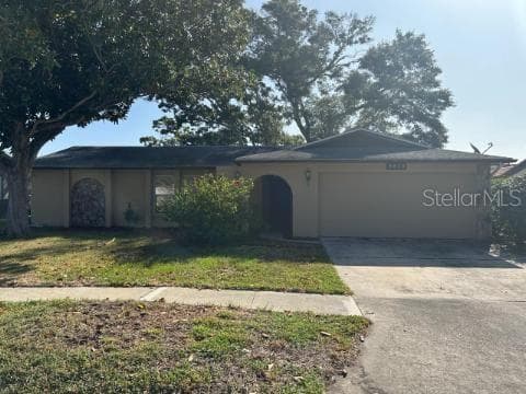 8873 TAMI STREET SEMINOLE, FL 33772