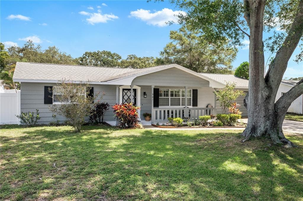 941 PHYLLIS AVENUE LARGO, FL 33771