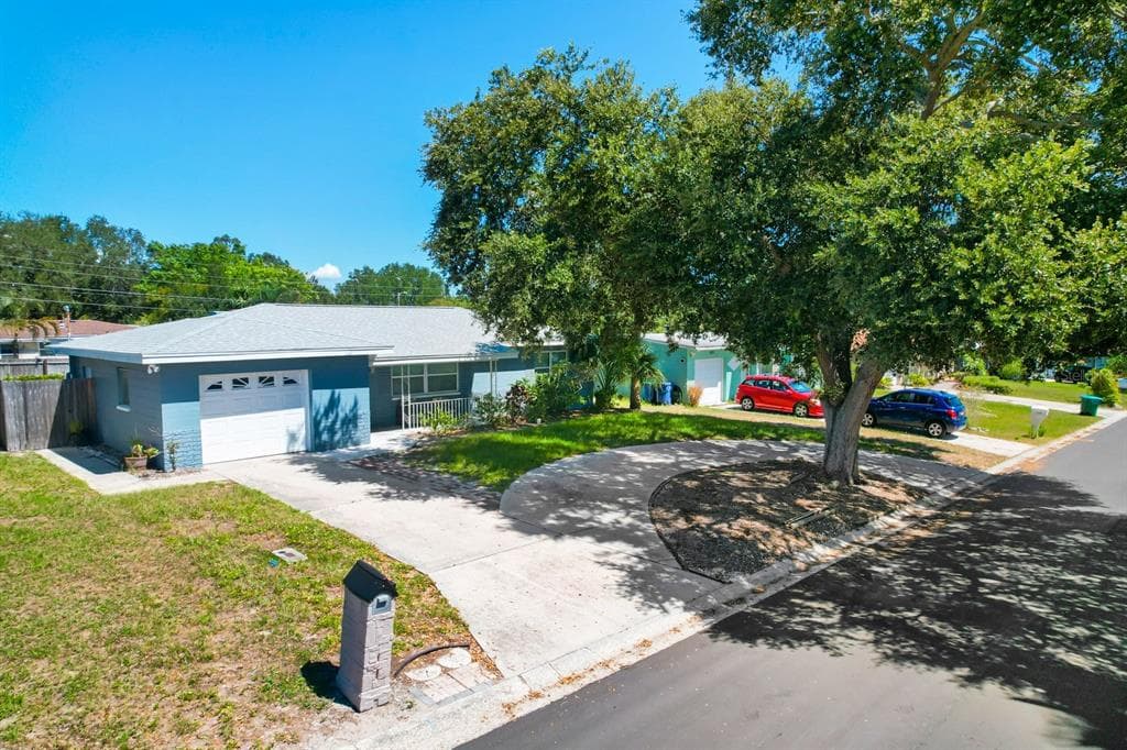 11399 119TH TERRACE SEMINOLE, FL 33778